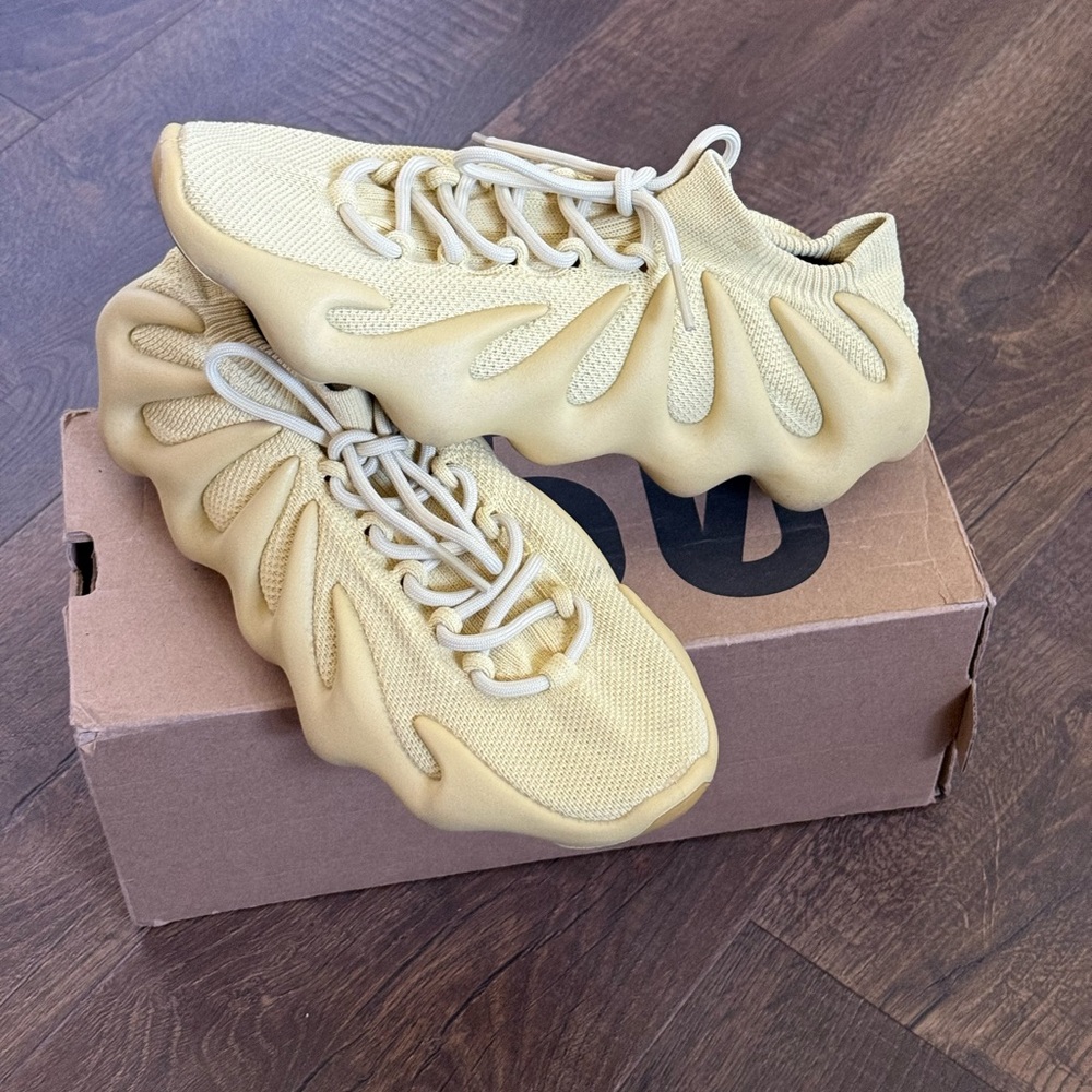 Men’s Adidas Yeezy 450 - Picture 2 of 7